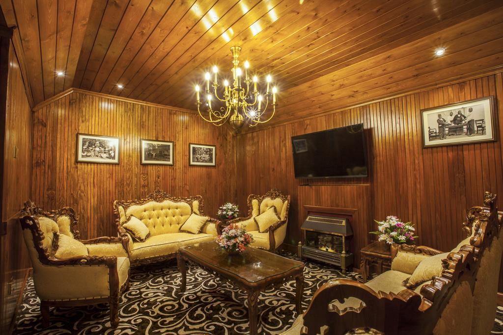 La Grande Villa Нувара Елия Екстериор снимка